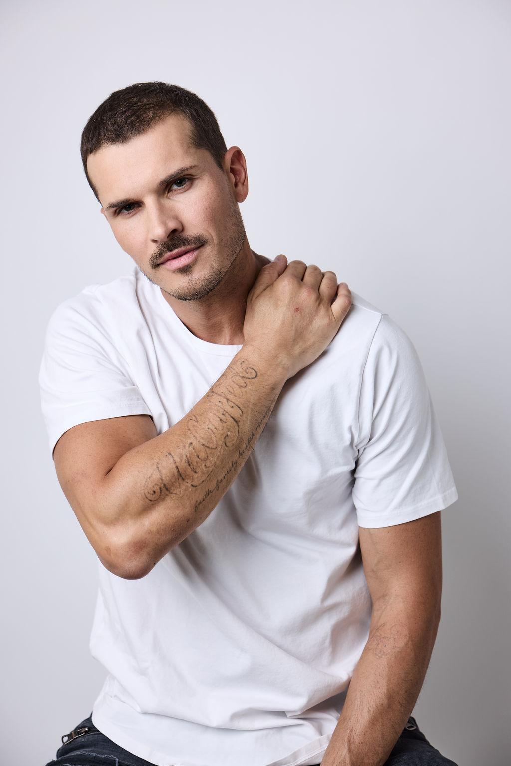 actor Gleb Savchenko large photo