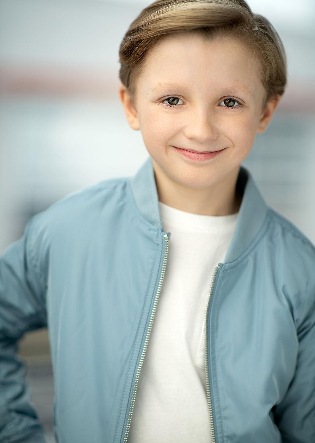 actor Logan Carriere large photo