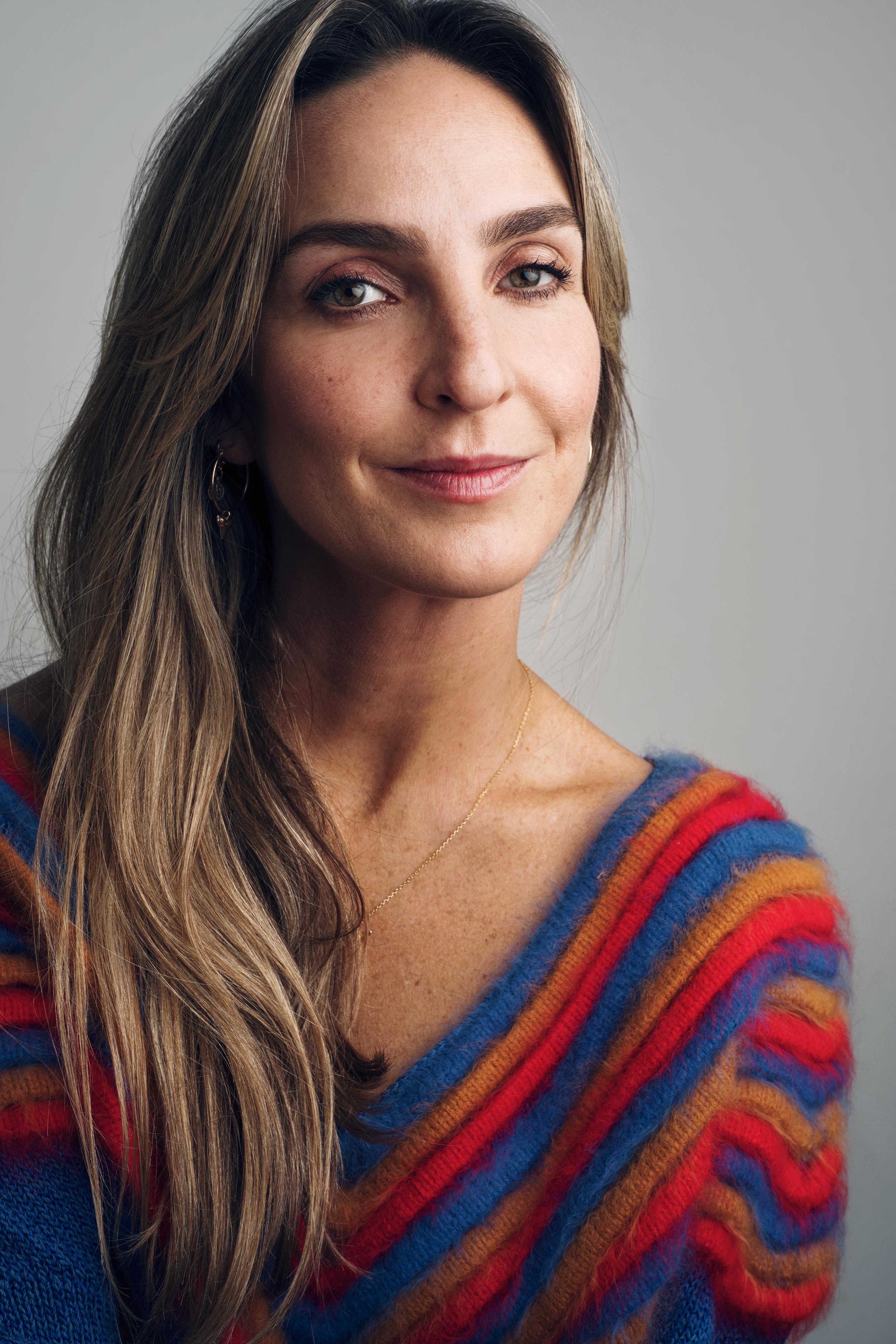 actor Kate Kelly Flood large photo