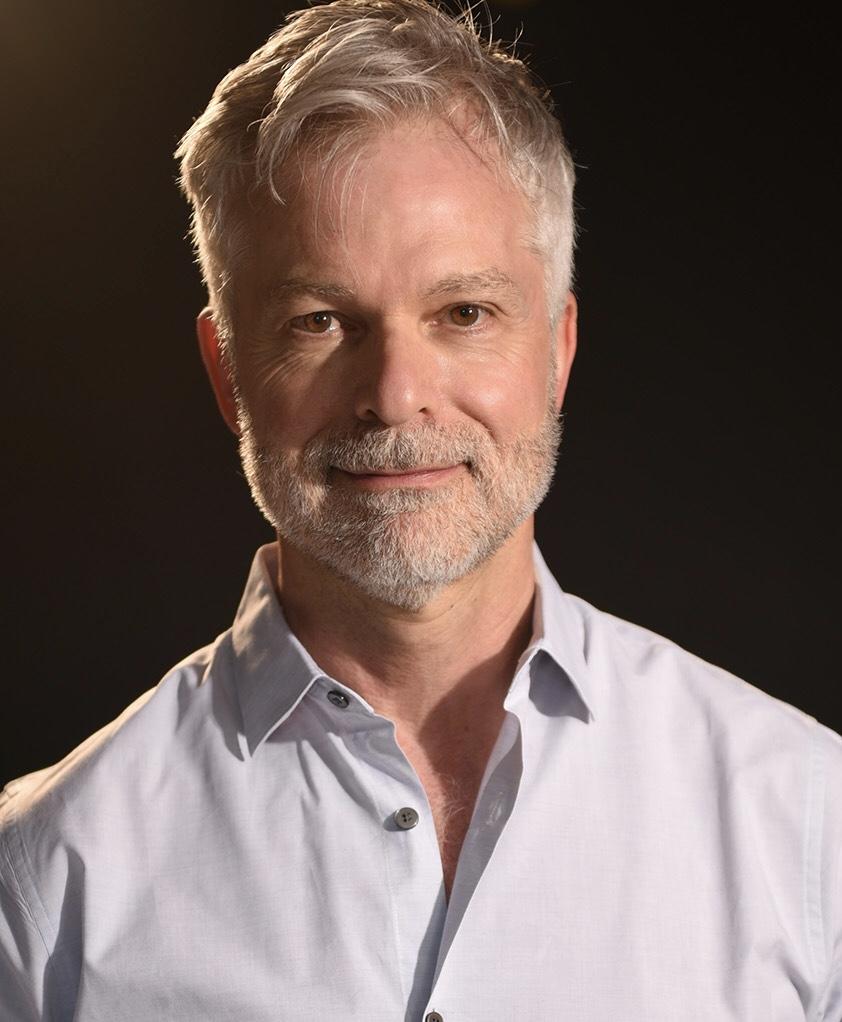 actor Larry Smith large photo