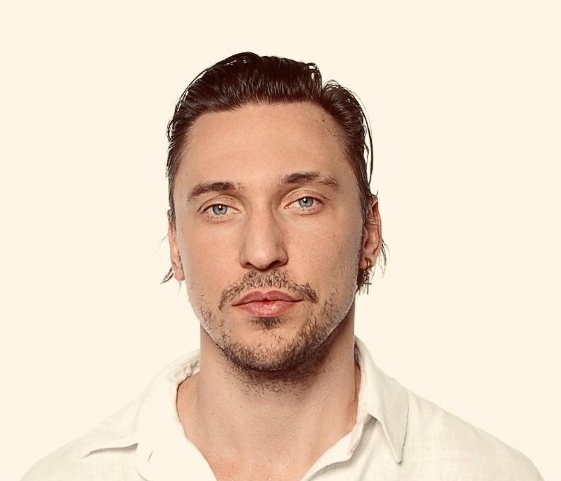 actor Pete Alex Marzecki large photo