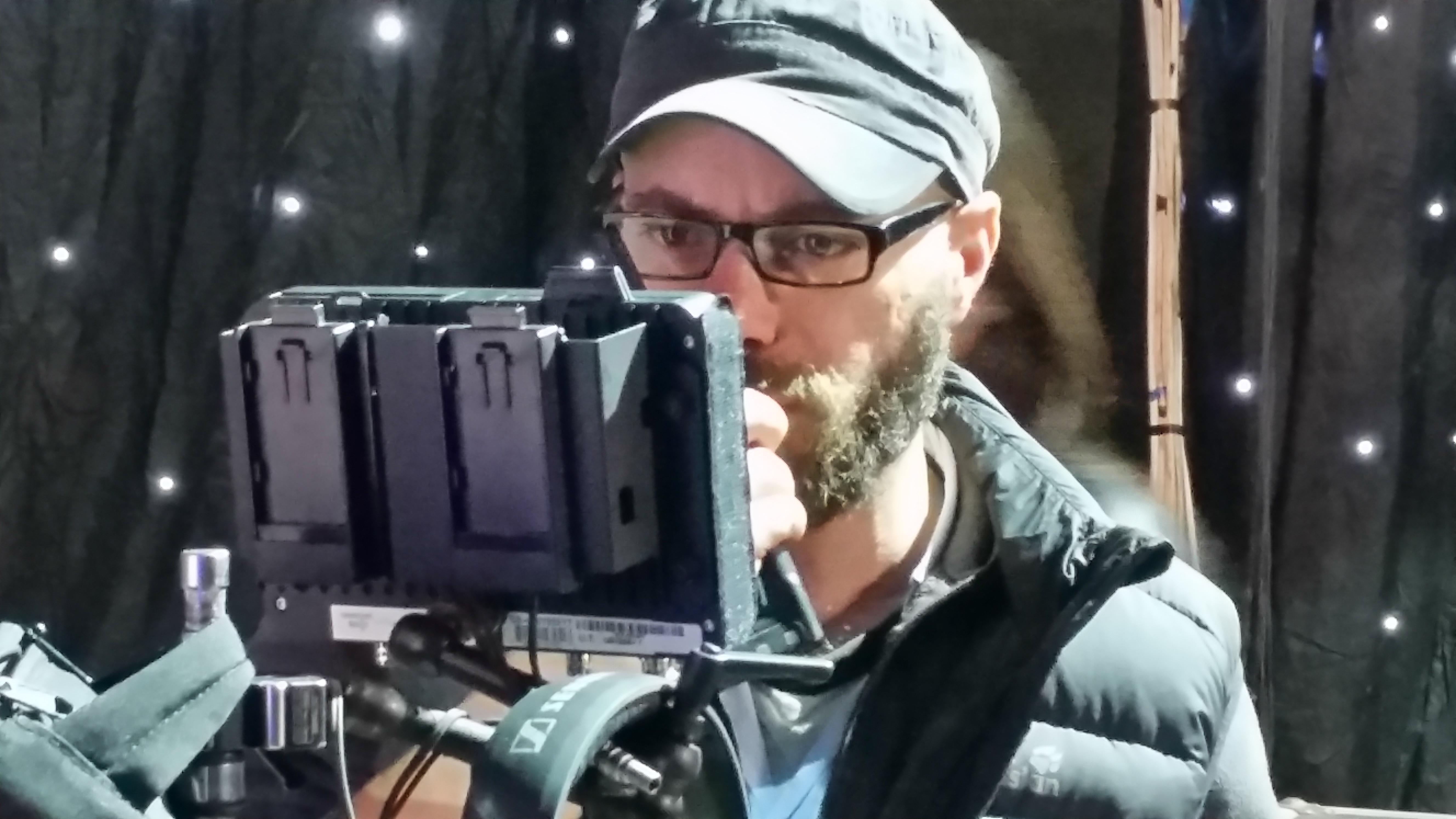 actor Yanal Kassay large photo