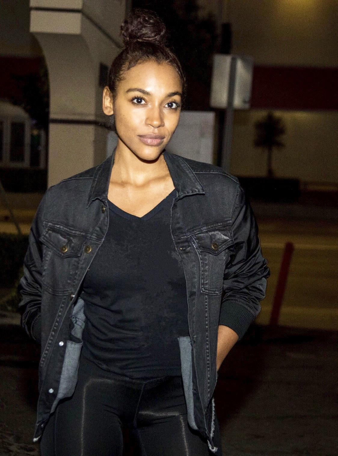 actor Verina Banks large photo