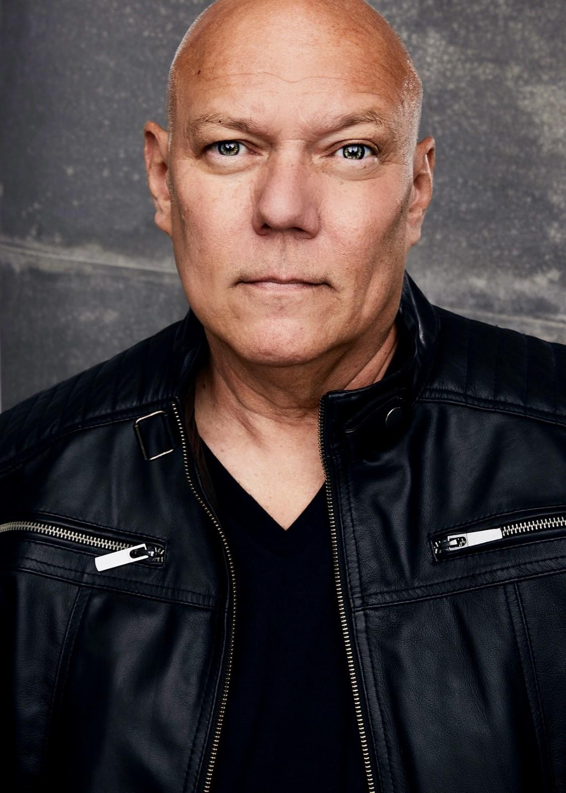 actor Michael Joseph Pierce large photo