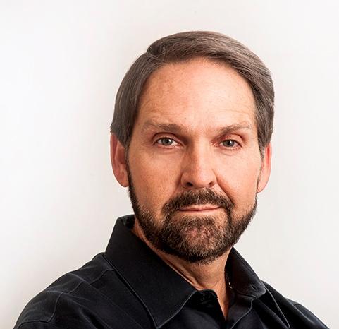 actor Tom Parnell large photo