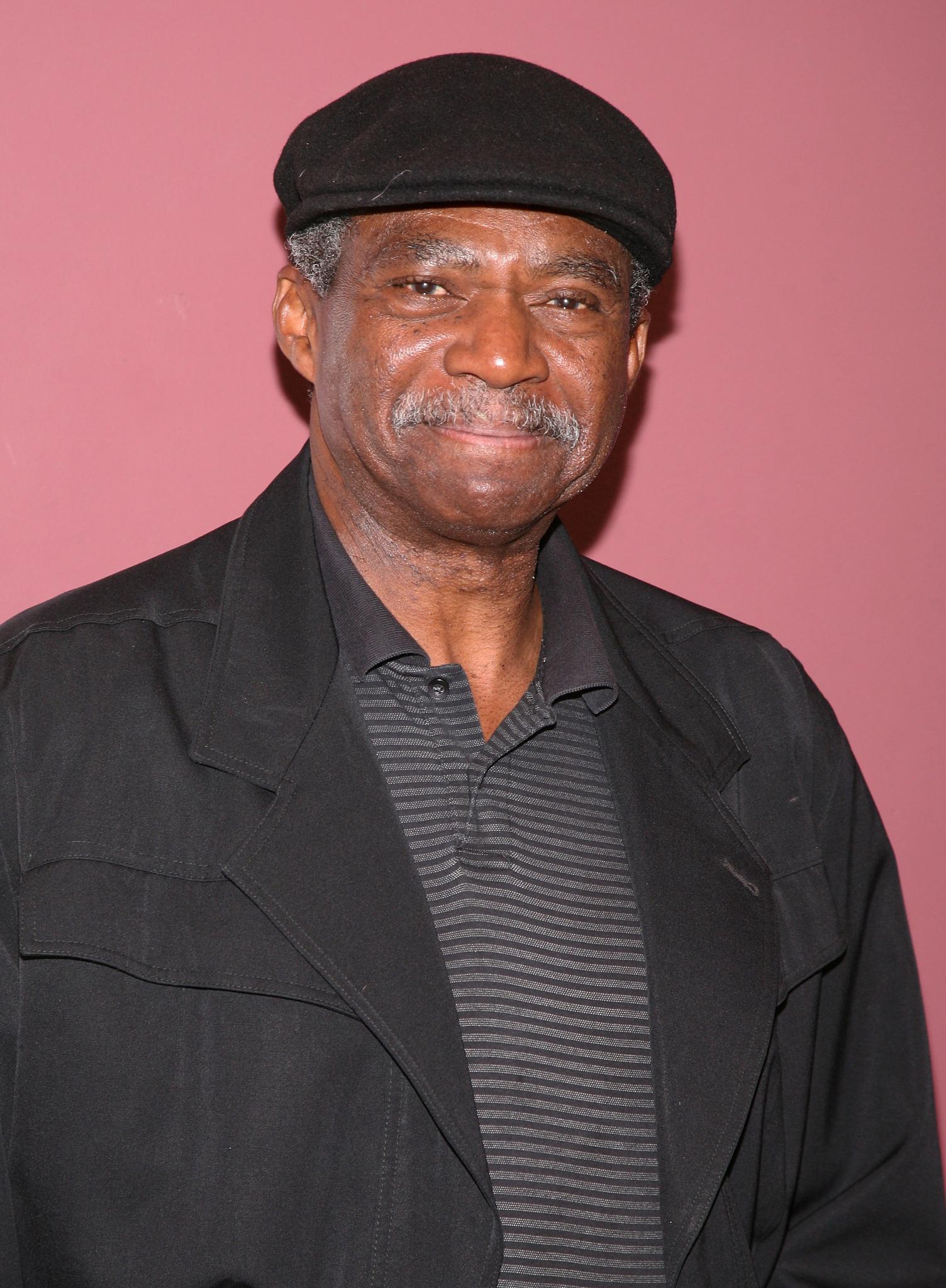 actor Charles Lemons large photo