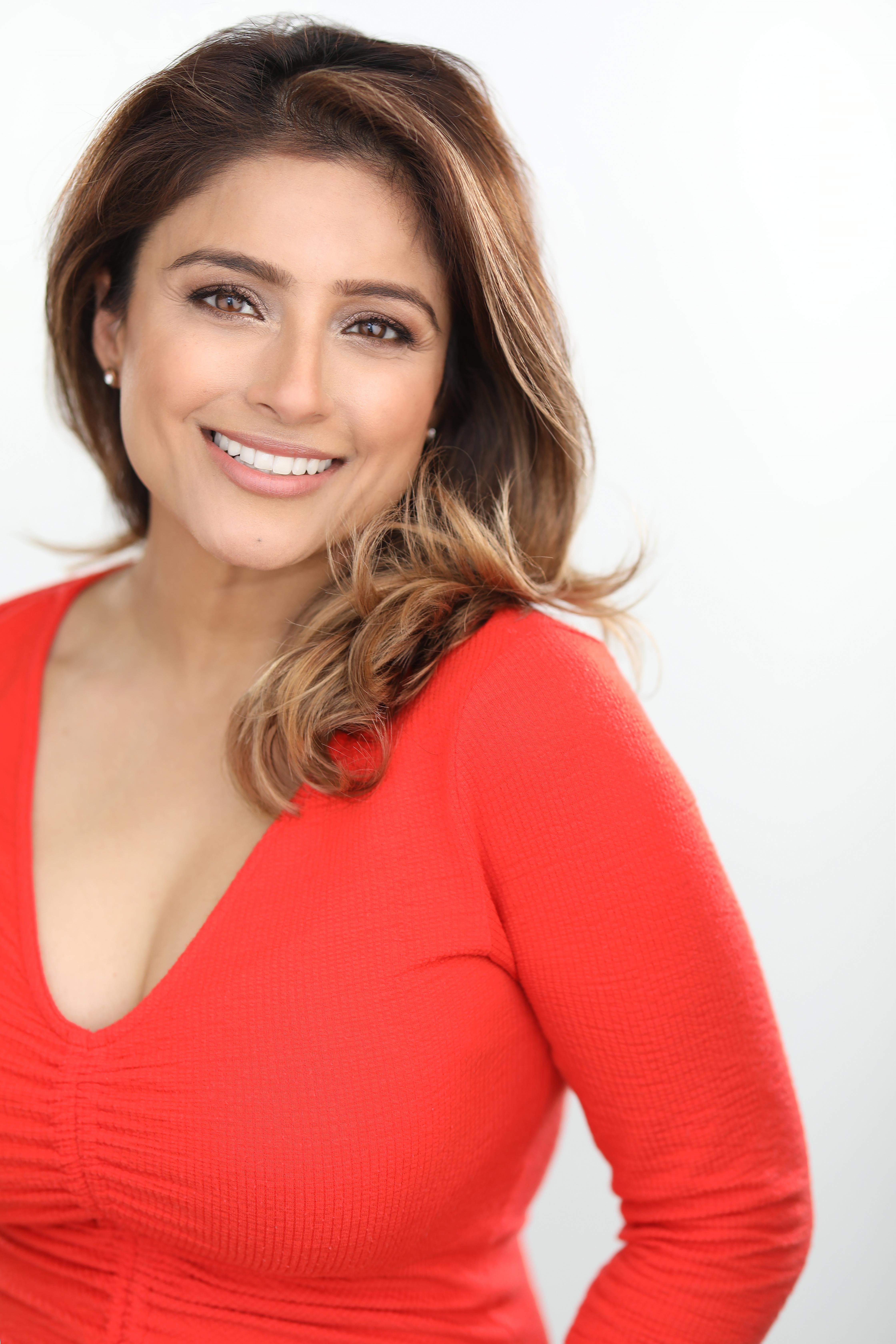 actor Meena Mann large photo