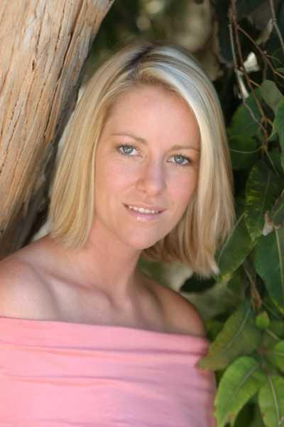 actor Jennifer McMahan large photo