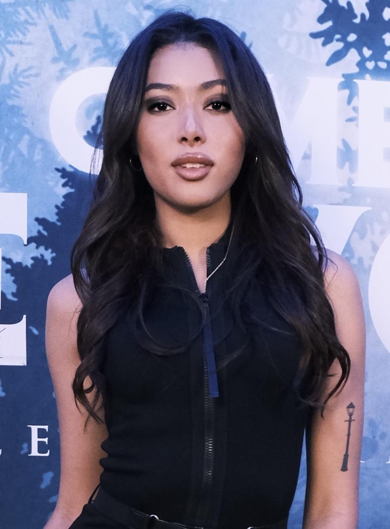 actor Sienna Hubert-Ross large photo