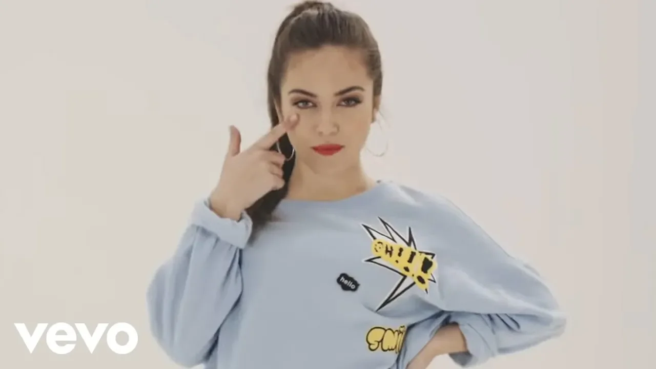Ana Mena - No Soy Como Tú Crees (Dance Video) backdrop