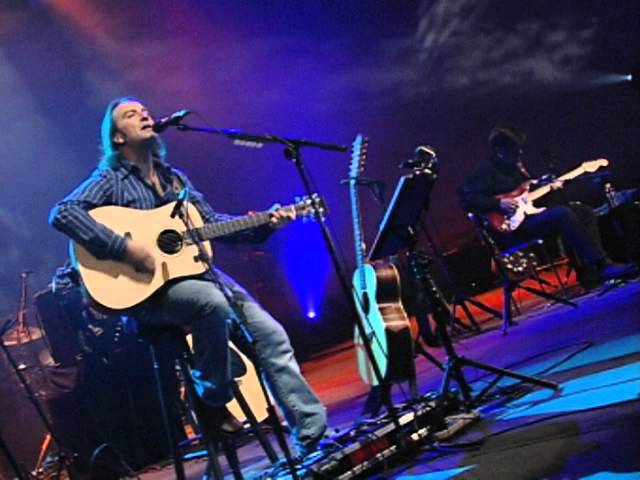 Quiero Beber Hasta Perder El Control (acustico 2003) video background
