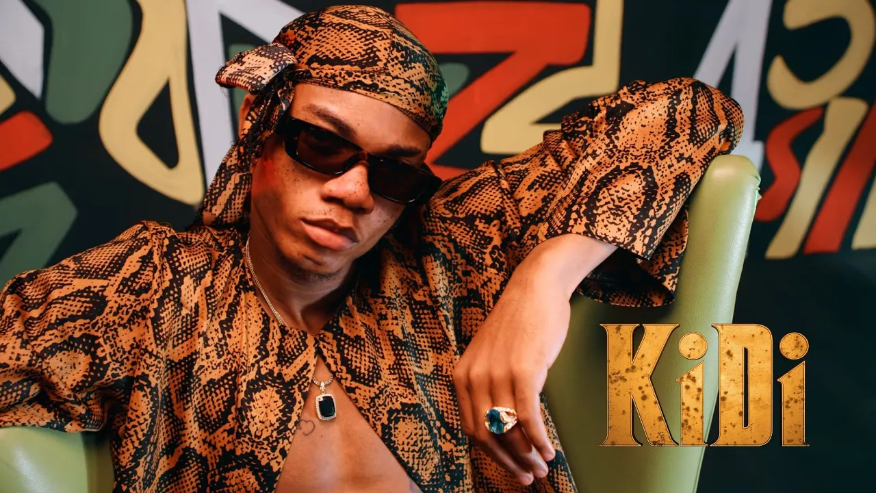 KiDi - Touch It (Official Video) background