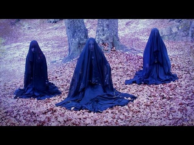Trobar de Morte - Summoning The Gods background