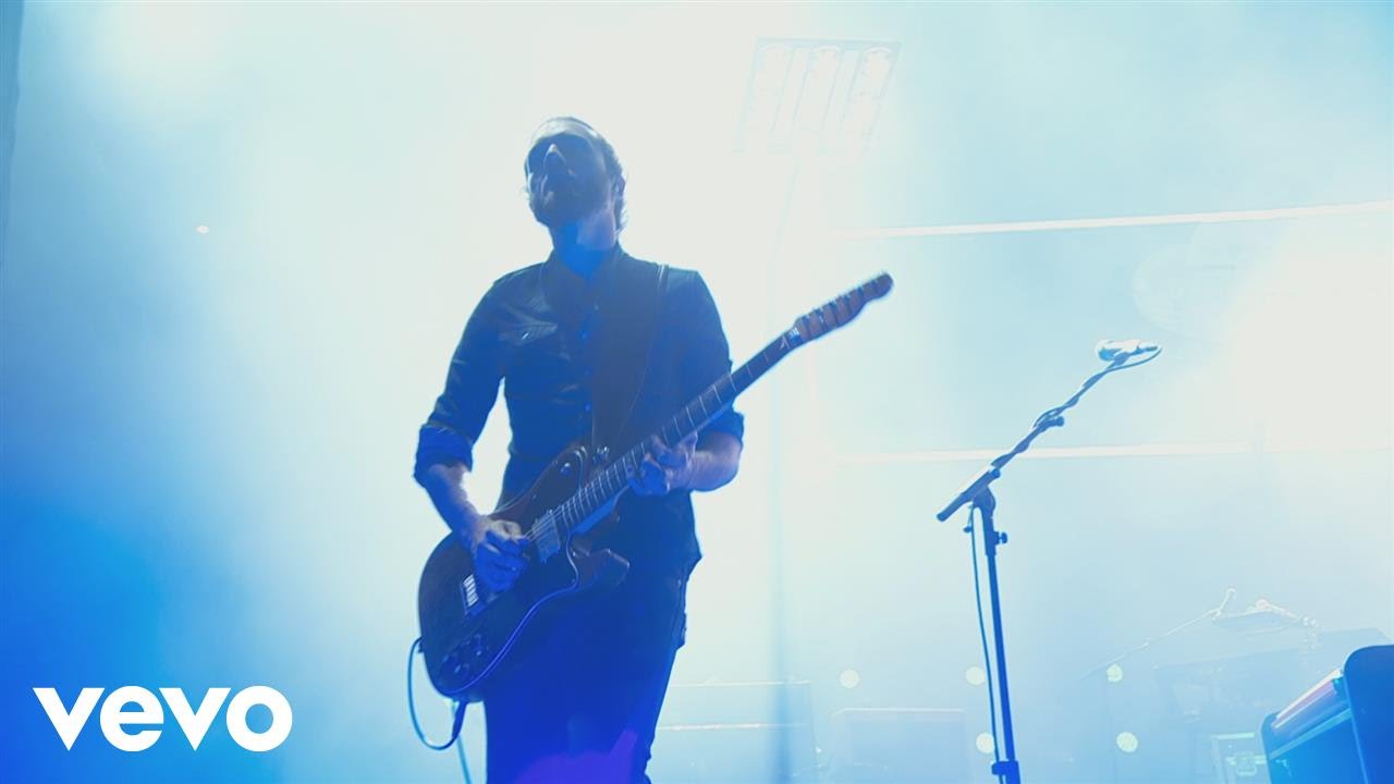Vetusta Morla - Los Días Raros (En Directo) background