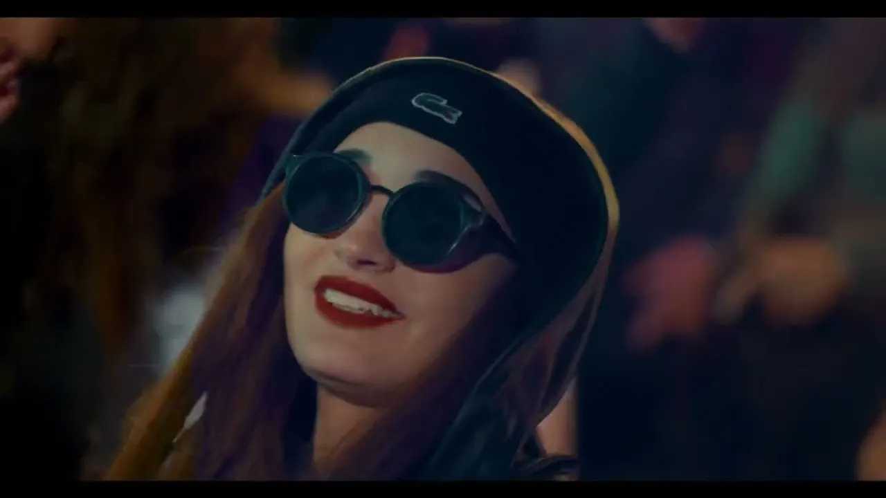 Djalil Palermo ft Didine Canon 16 - No Stop (Official Music Video) background