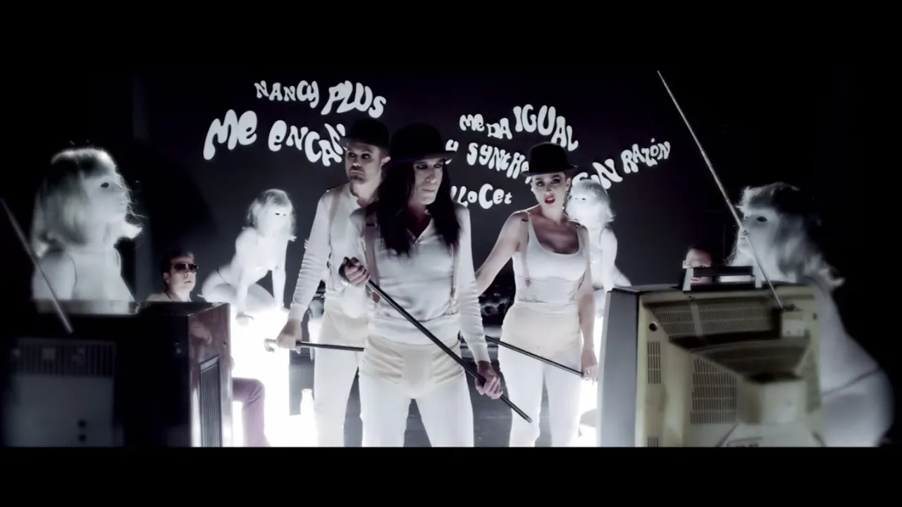 Nancys Rubias - Me encanta (I love it) background
