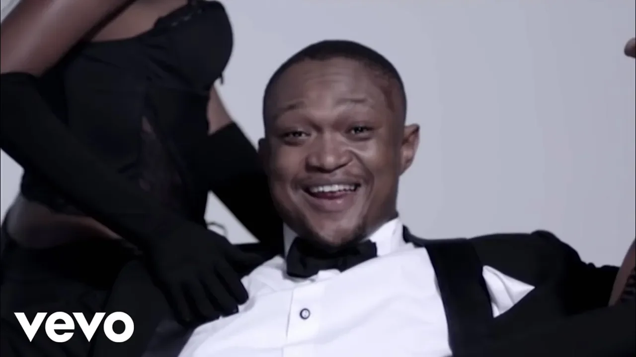 Kaylow - The Soul Cafe (Official Video) background