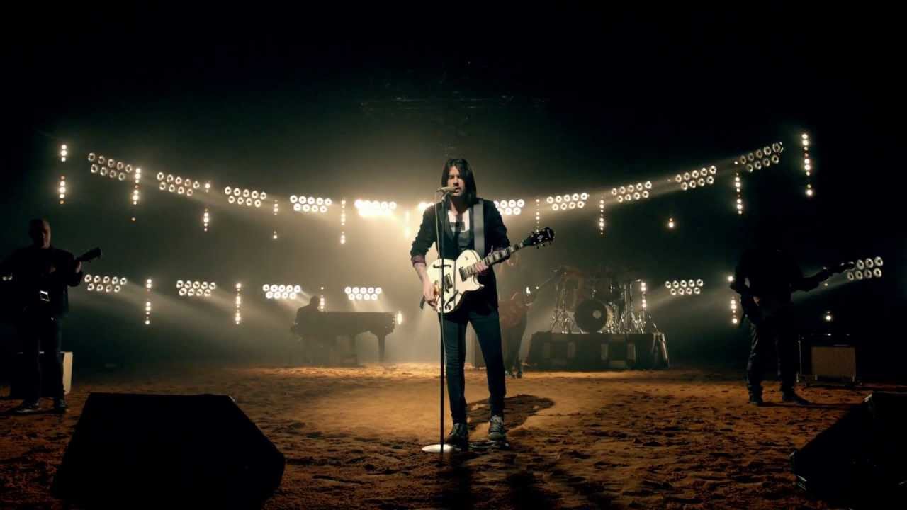 Melendi - Tu Jardín con enanitos (Videoclip oficial)