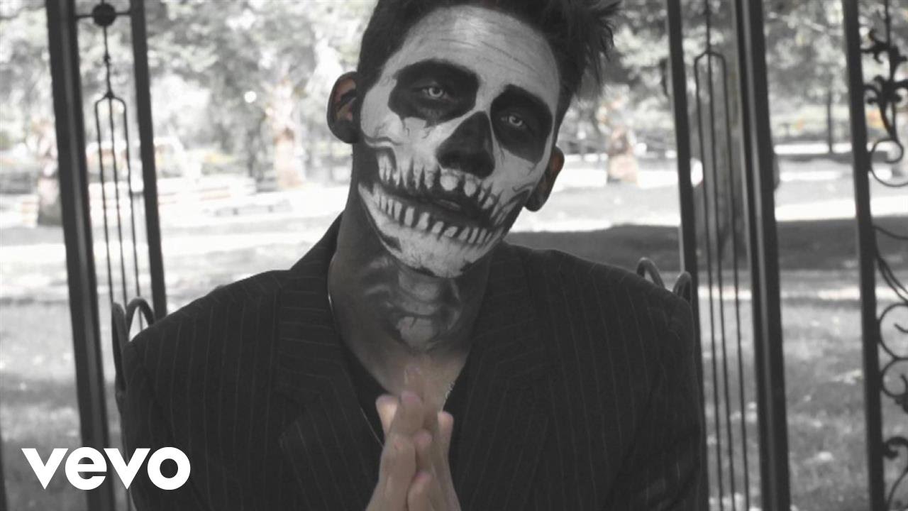Kronno Zomber - Amor de Zombie background