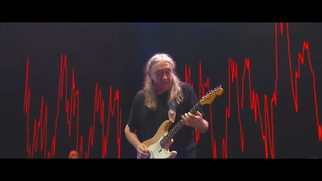 Rosendo - Flojos de pantalón (Directo Wizink Center, Madrid) background