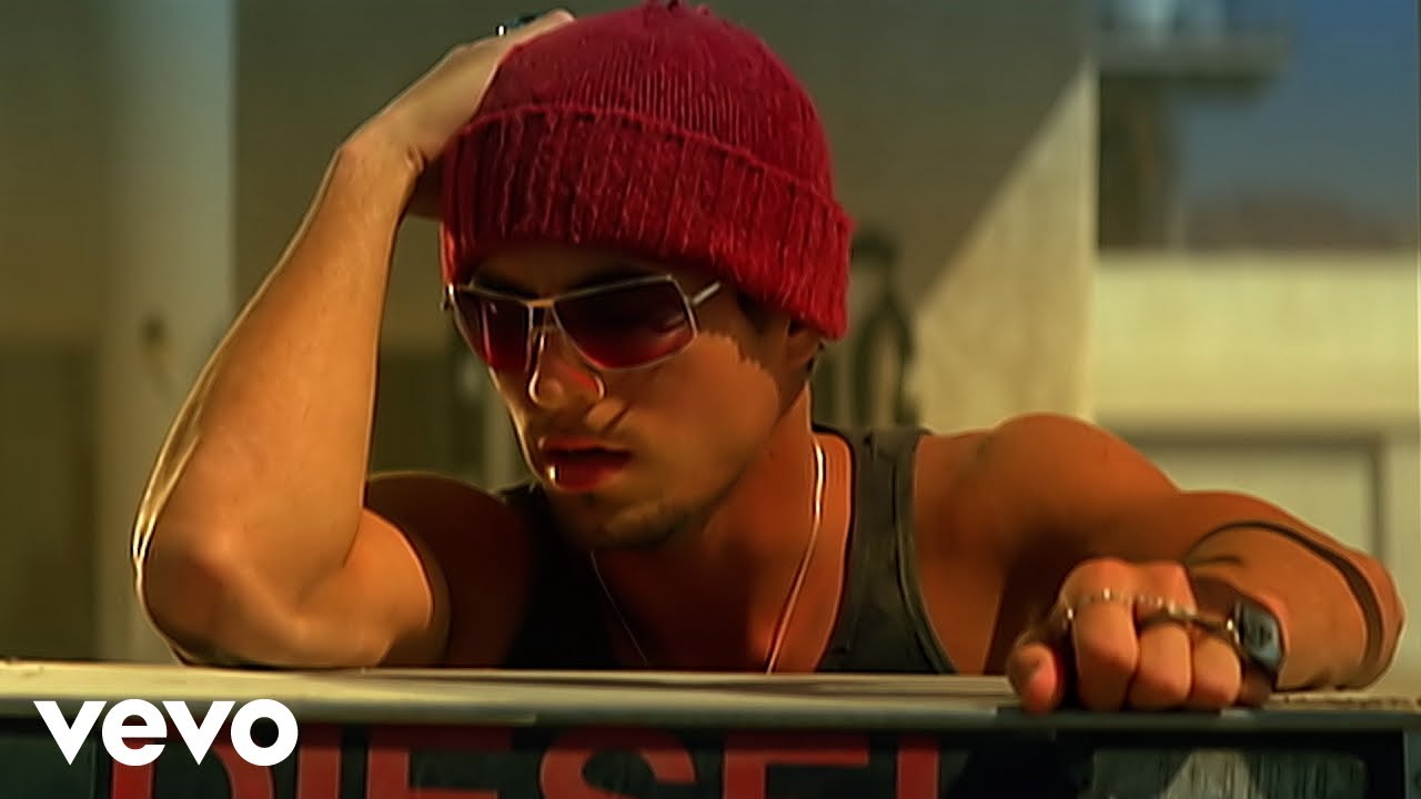 Enrique Iglesias - Hero background