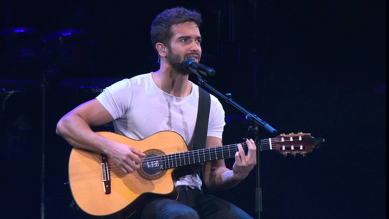 Pablo Alborán - Solamente tú (Directo) - Tres noches en Las Ventas background