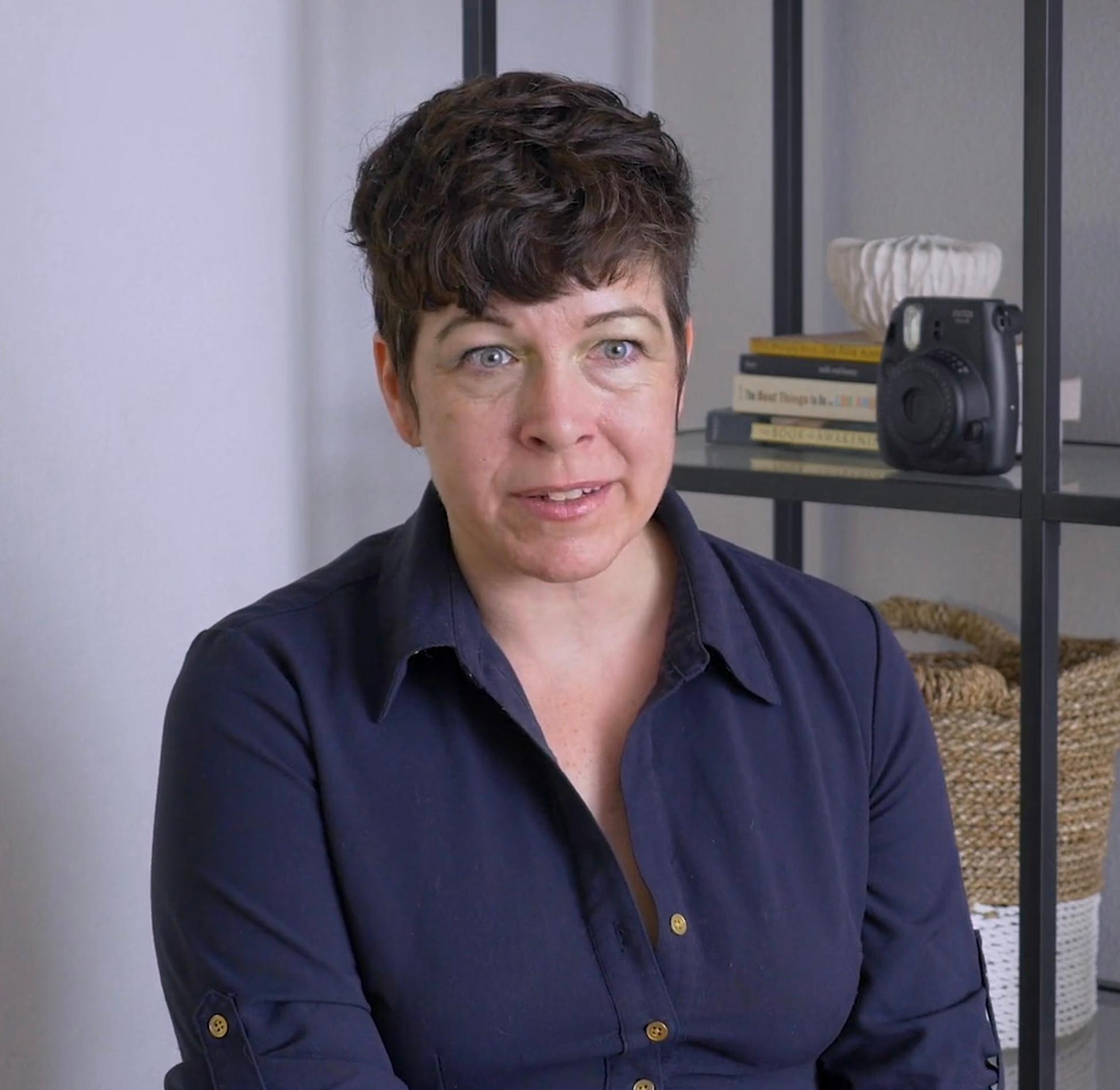 actor Evonne Heyning large photo