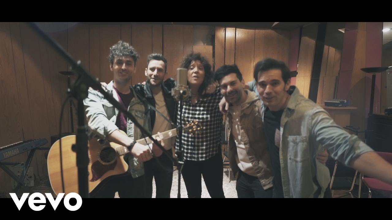 Atacados - Agárrate a la Vida ft. Rosana