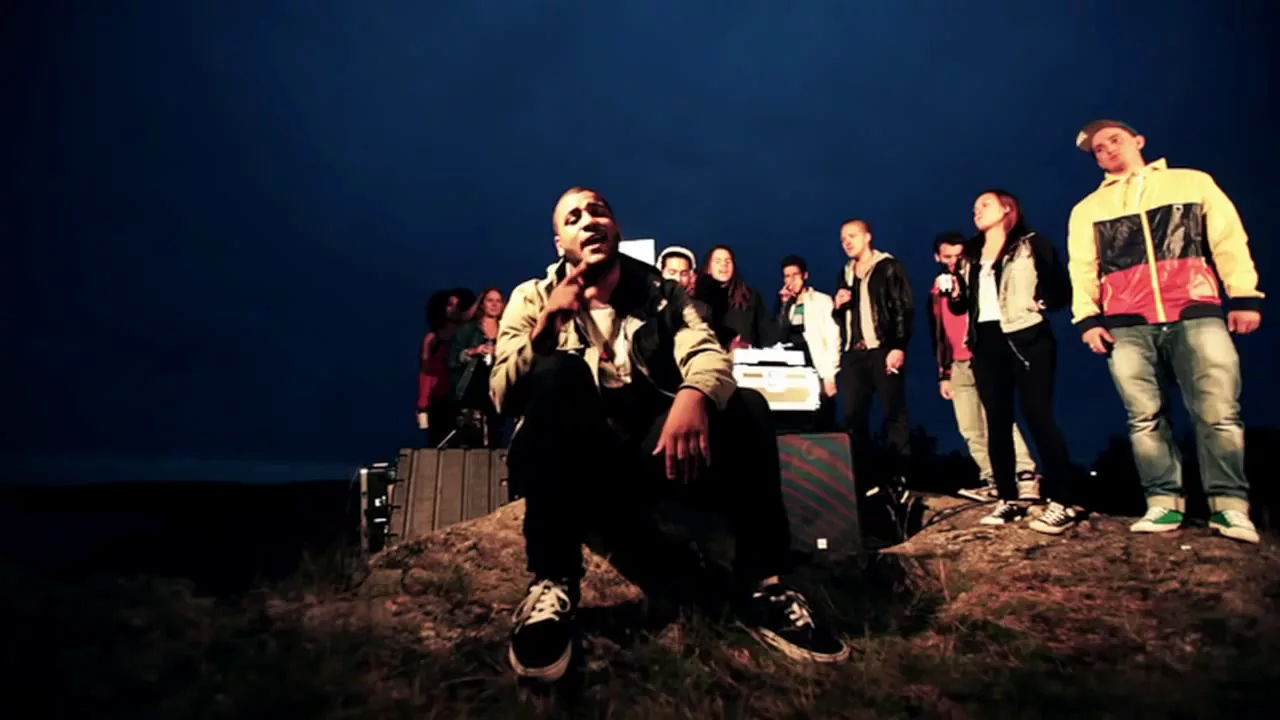Labyrint - Broder del 2 (Officiell) backdrop