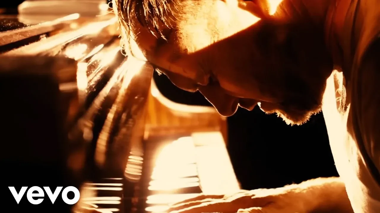 Steve Hofmeyr - Redgebed background