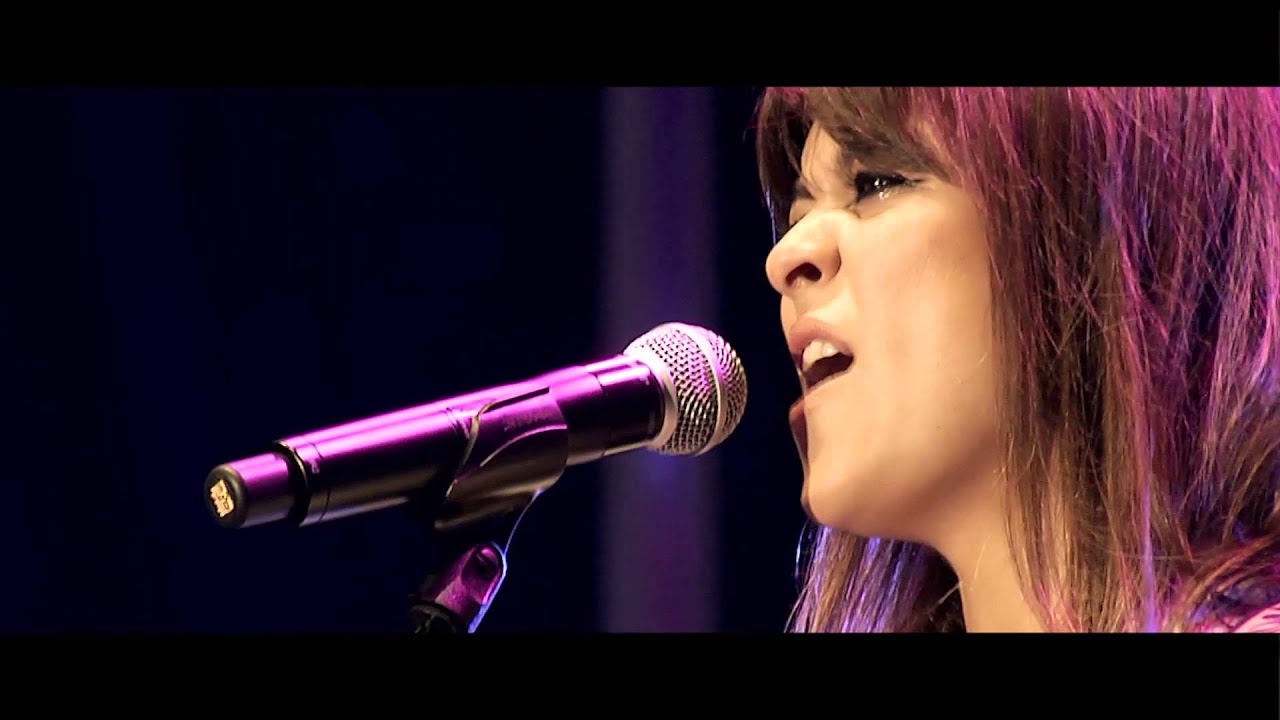 Vanesa Martín - La piel (Directo) background