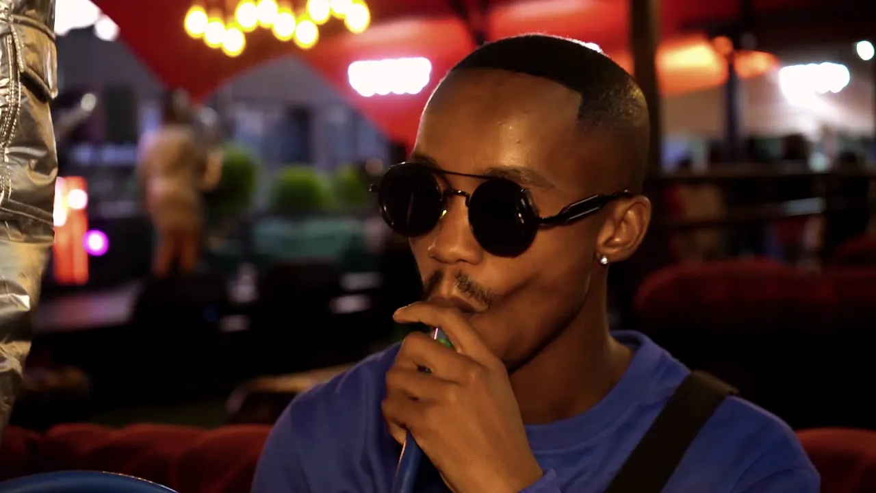 Luxury SA _Crazy Vibez (Official Music Video) background