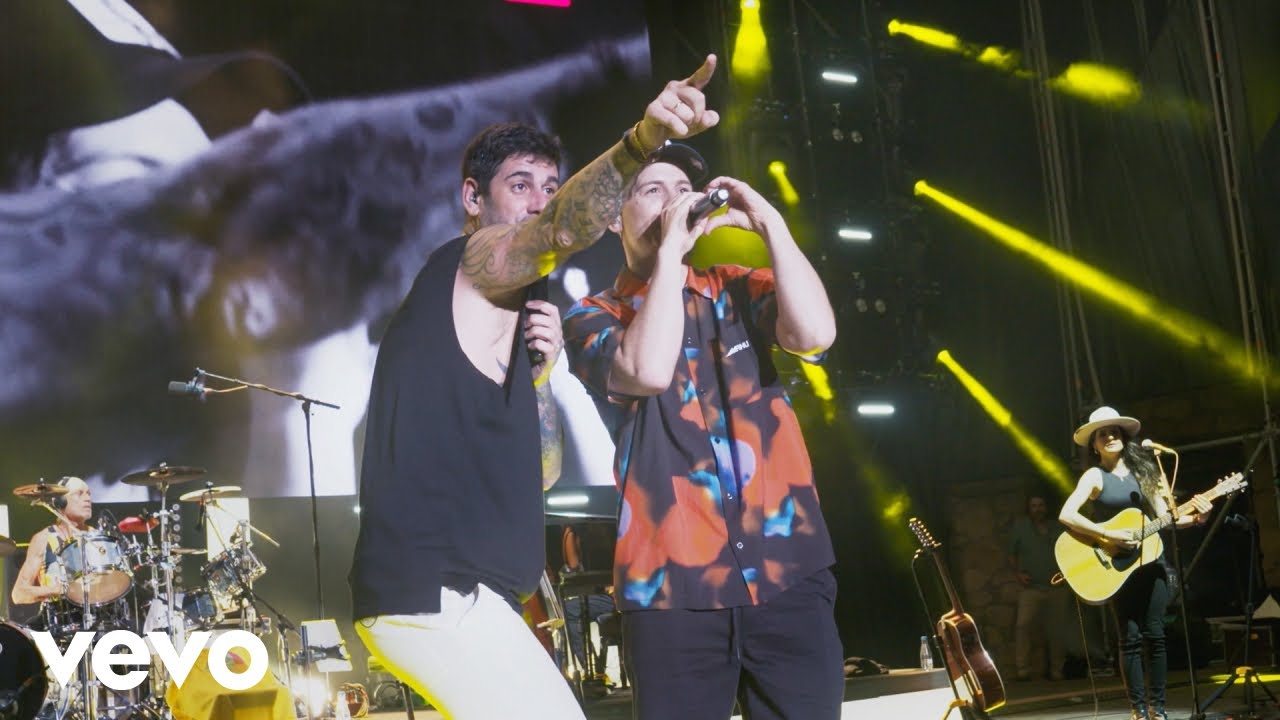 Melendi, Guaynaa - Por si las Moscas (Video Oficial)