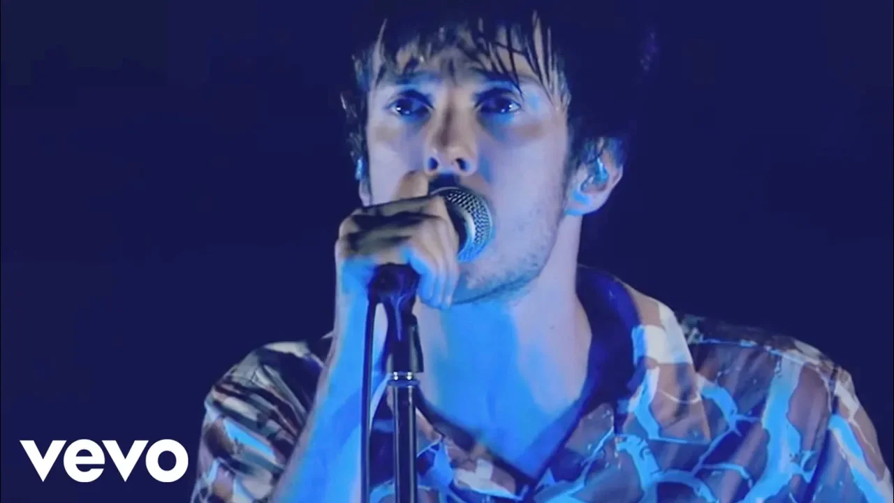 Vetusta Morla - Al Respirar (En Directo) background