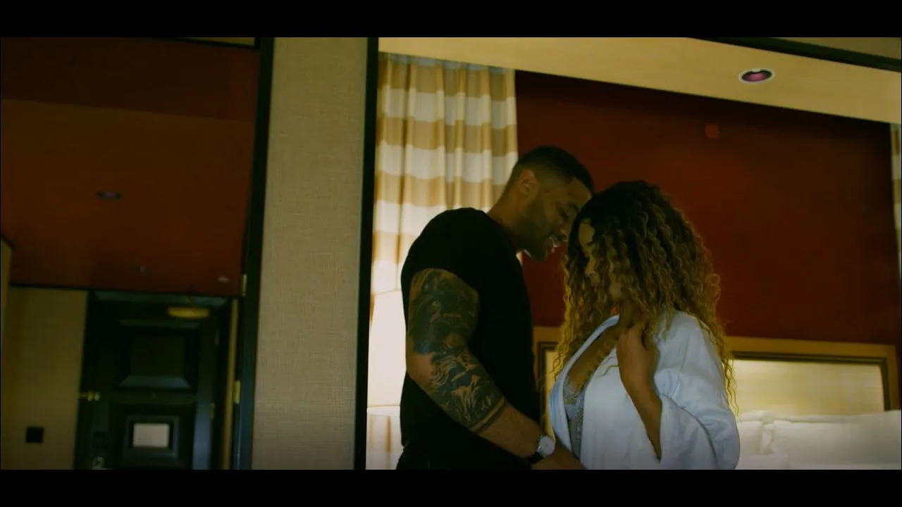 Hamisa Mobetto - Tunaendana (Official Music Video) background