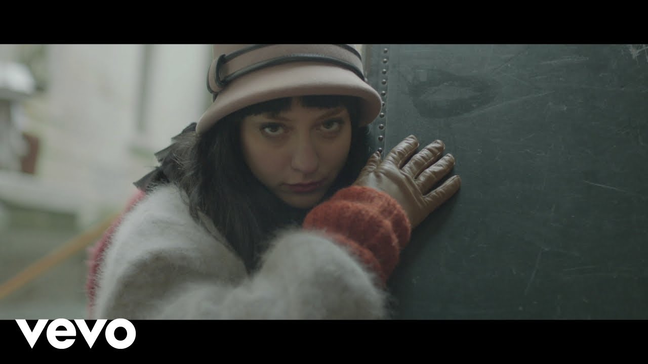 Russian Red - Everyday Everynight (Videoclip) background