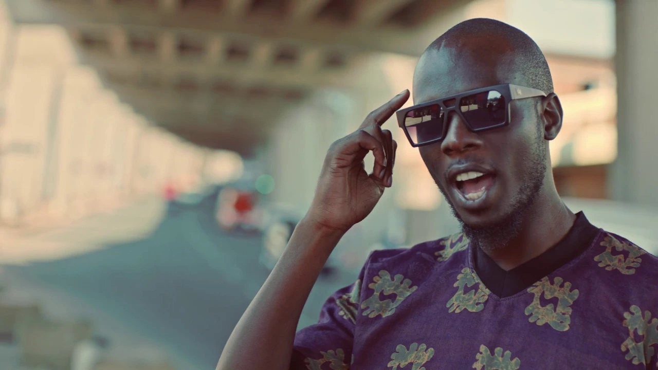 Pompi - Kapena backdrop