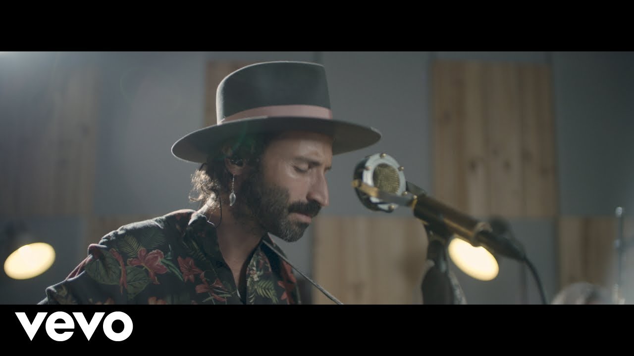 Leiva - Costa de Oaxaca (Versión Acústica) background