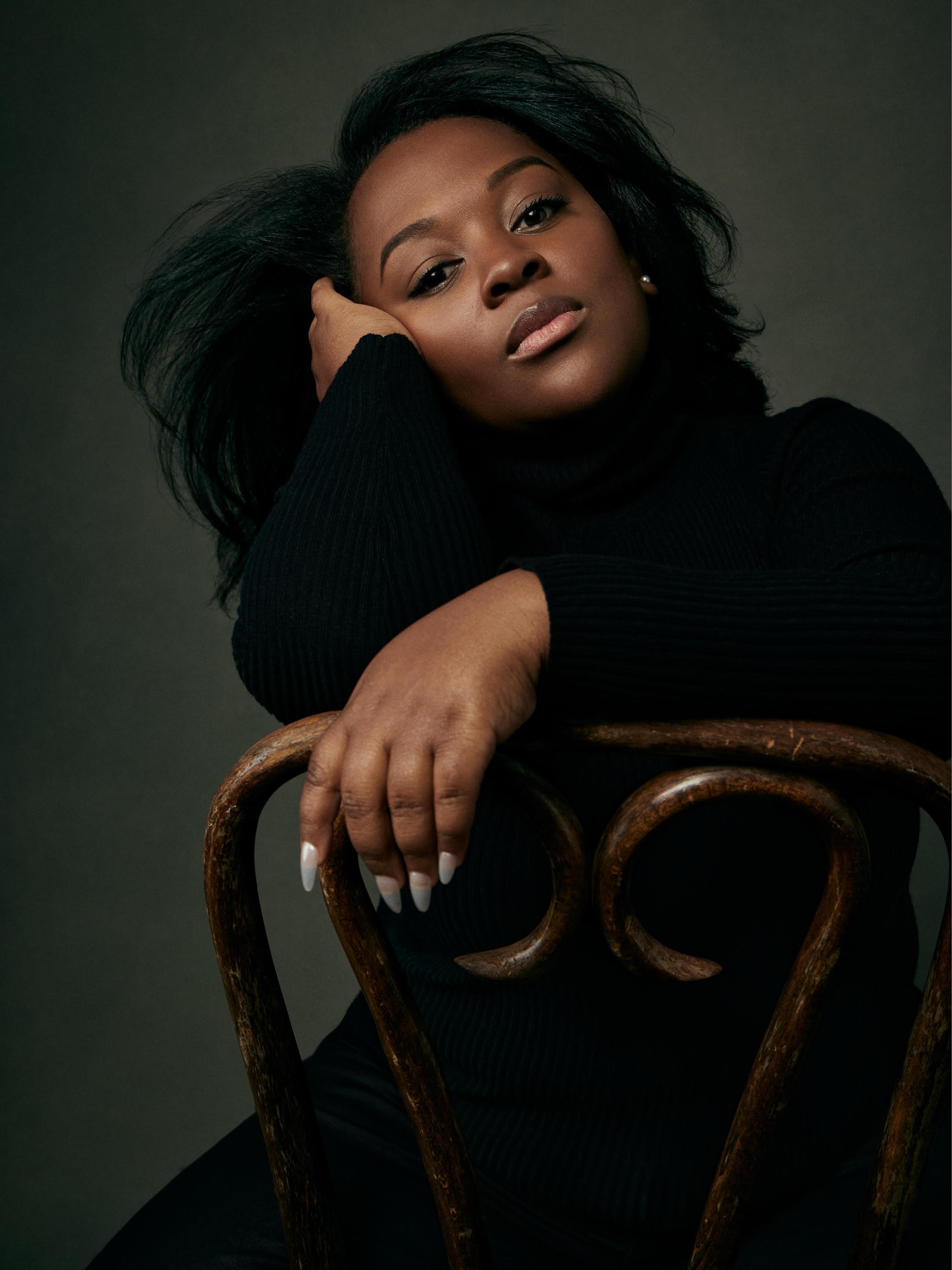 actor Reisha Reynolds large photo