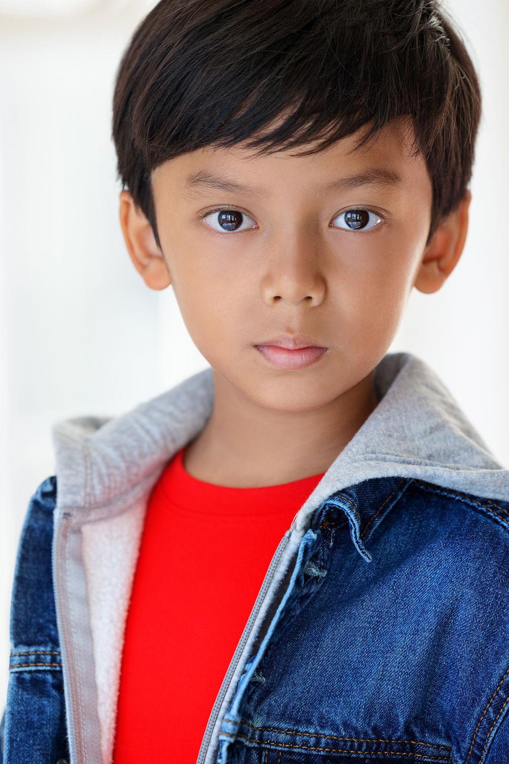 actor Alexander J. Lee large photo