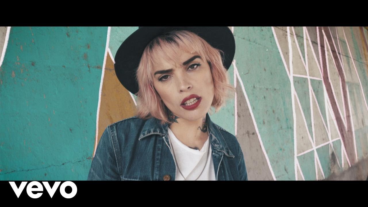 Sidonie - Siglo XX background