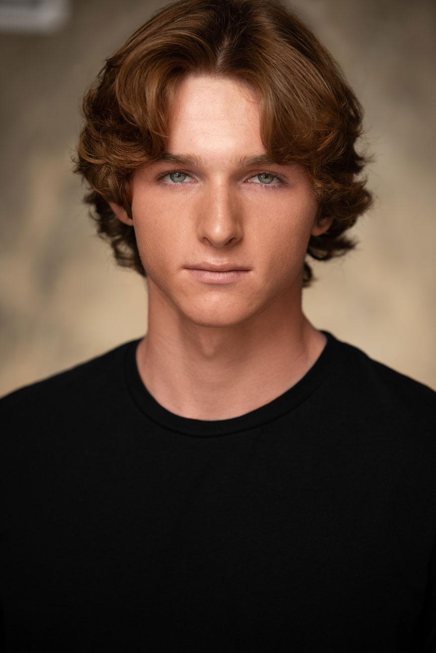 actor Jake Golden large photo