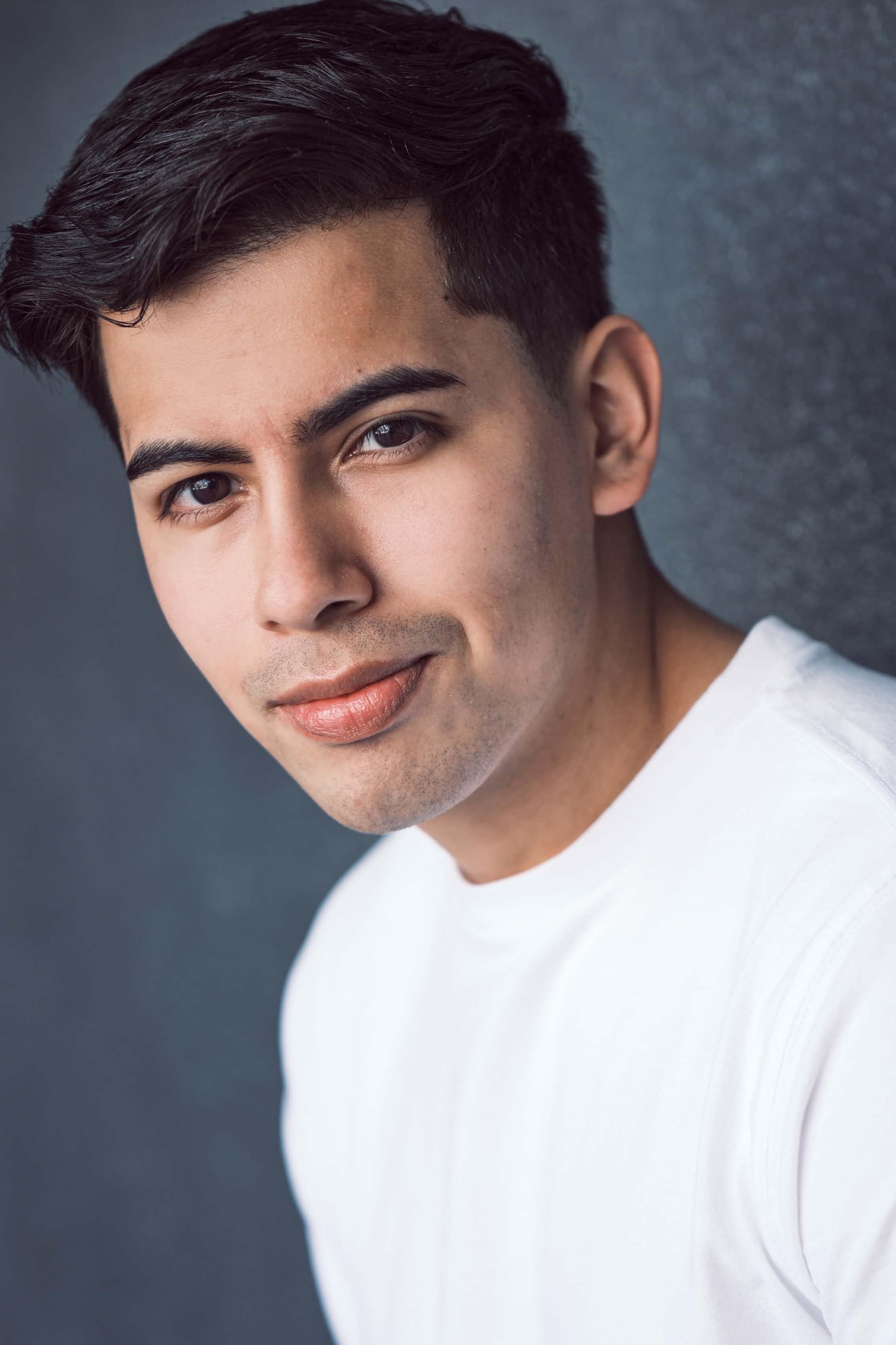 actor Asher Guevara large photo