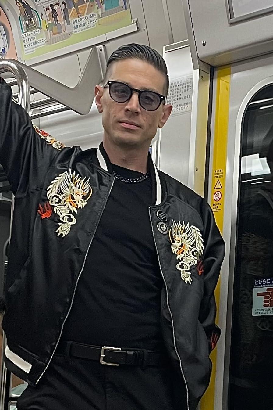 actor Aleksander D'Avignon large photo