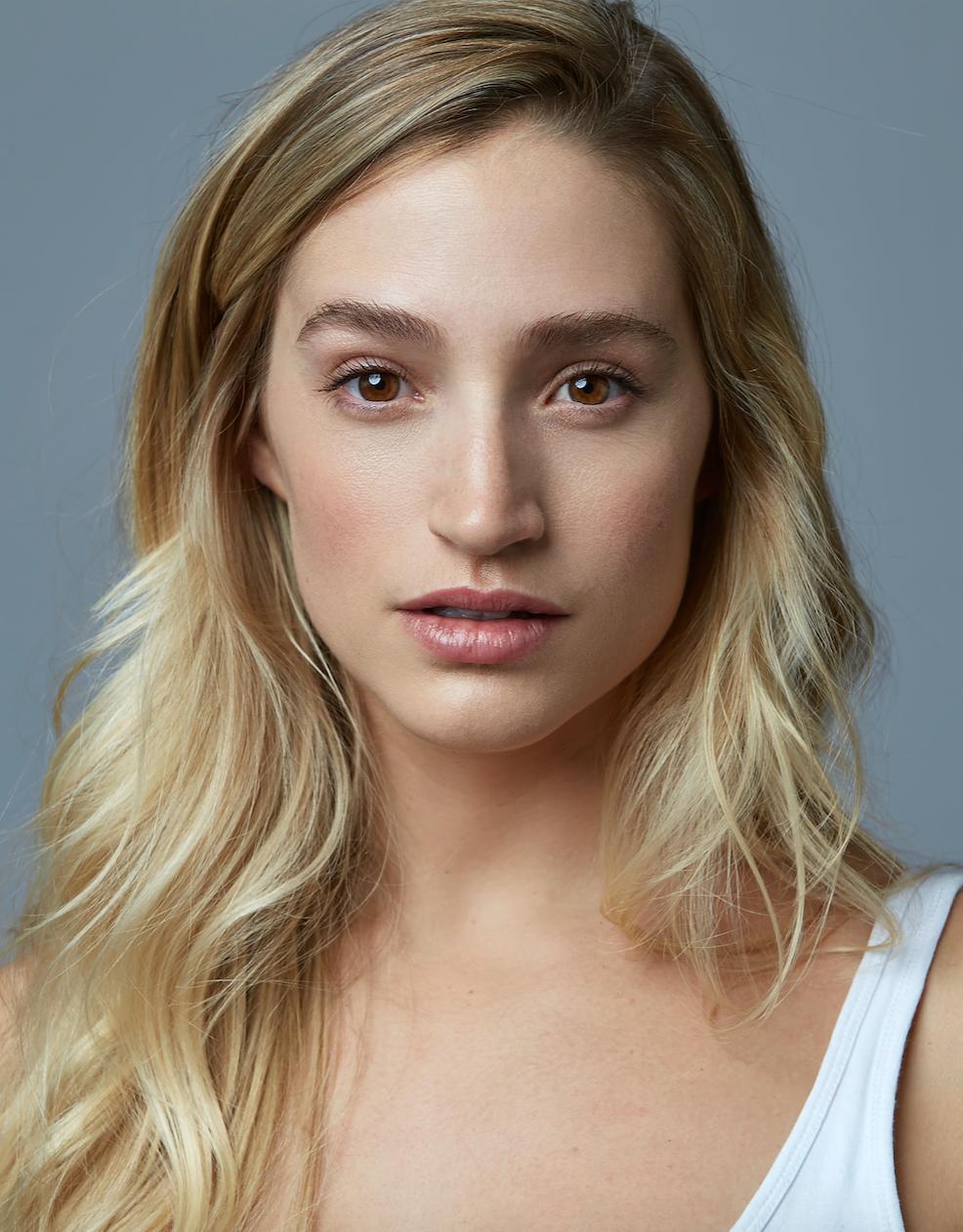 actor Ashleigh van der Hoven large photo