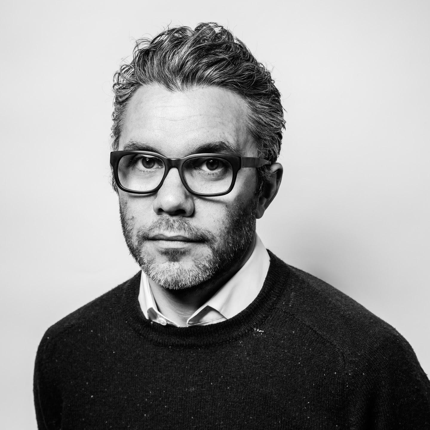 actor Nick Bilton large photo