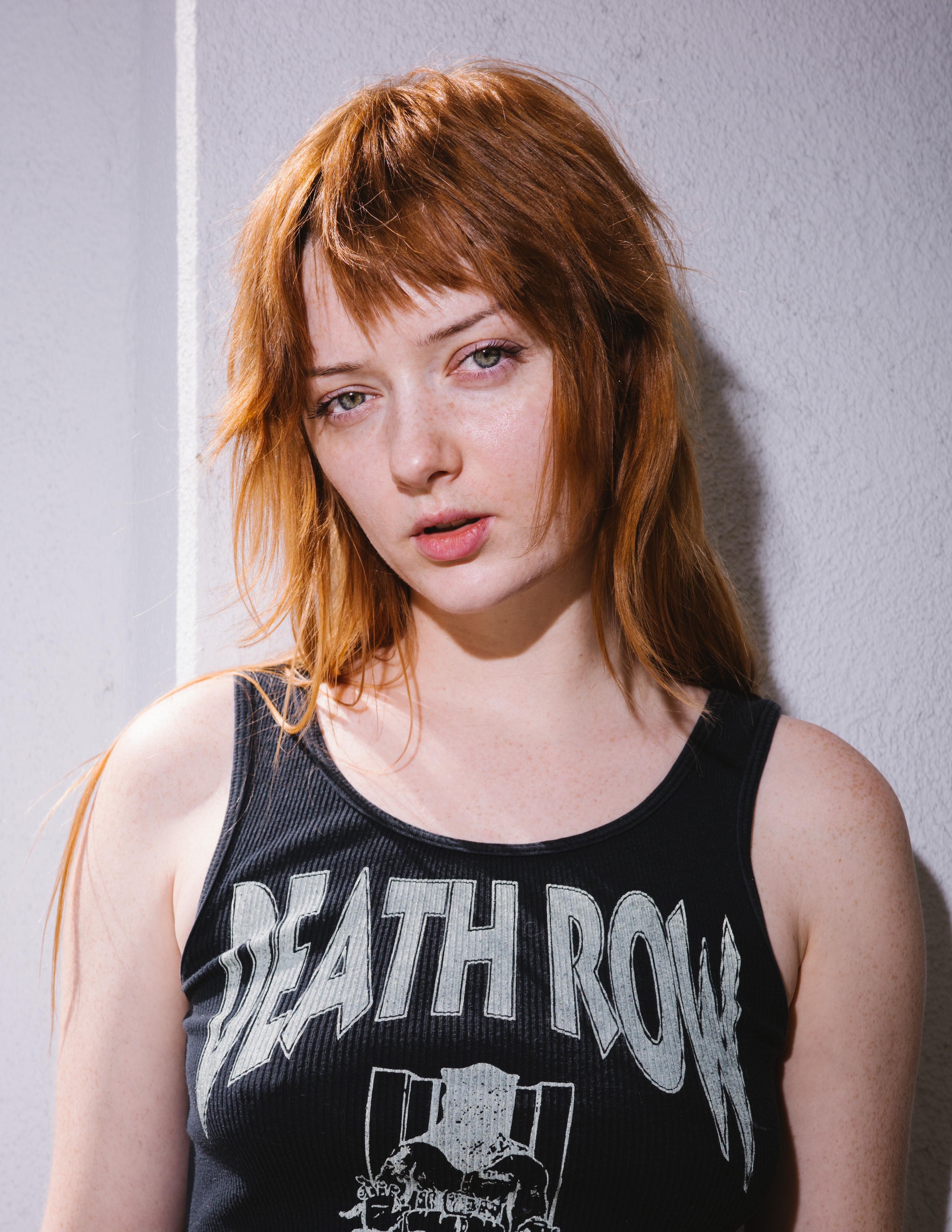 actor Lindsey Normington large photo