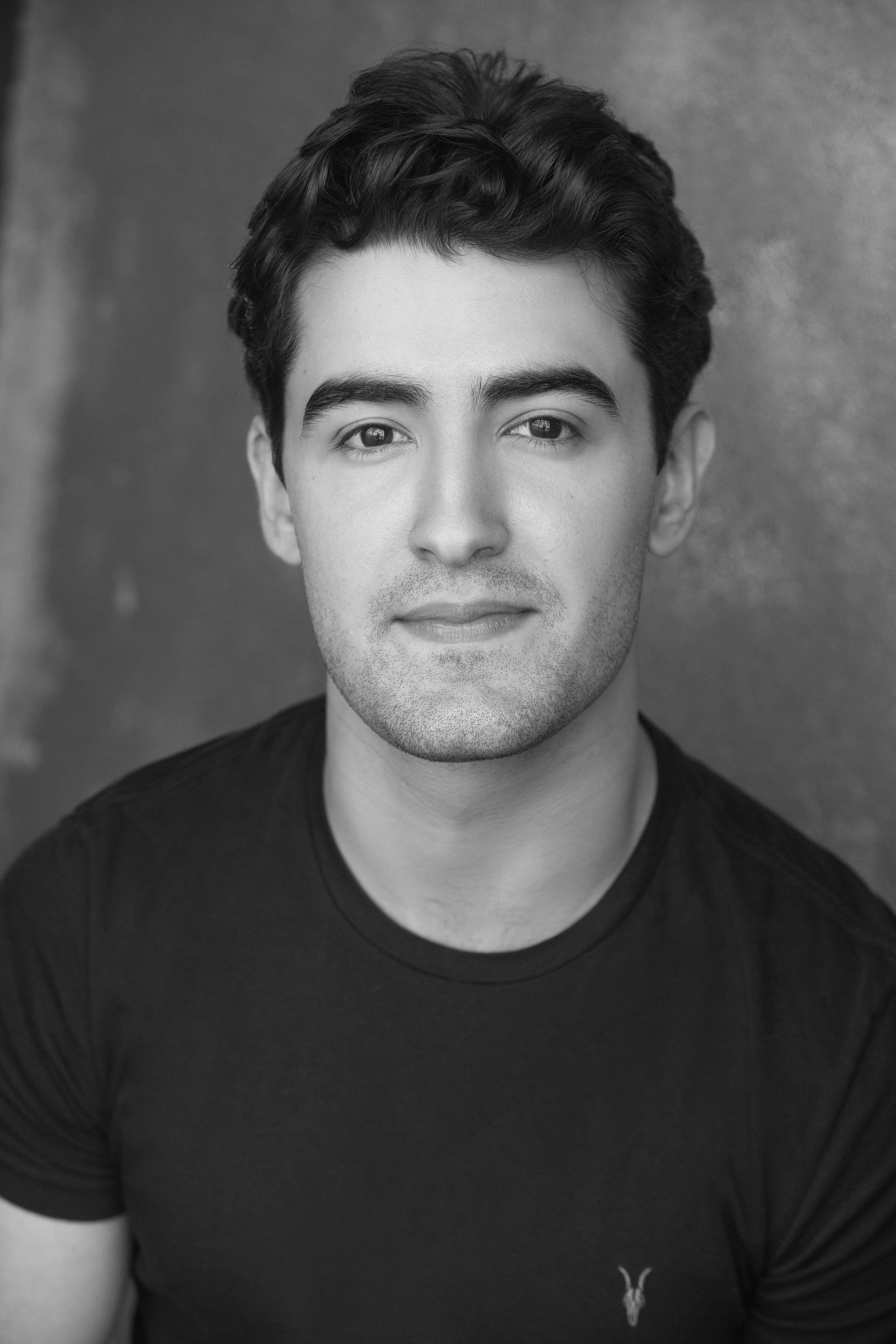 actor Yazdan Qafouri large photo