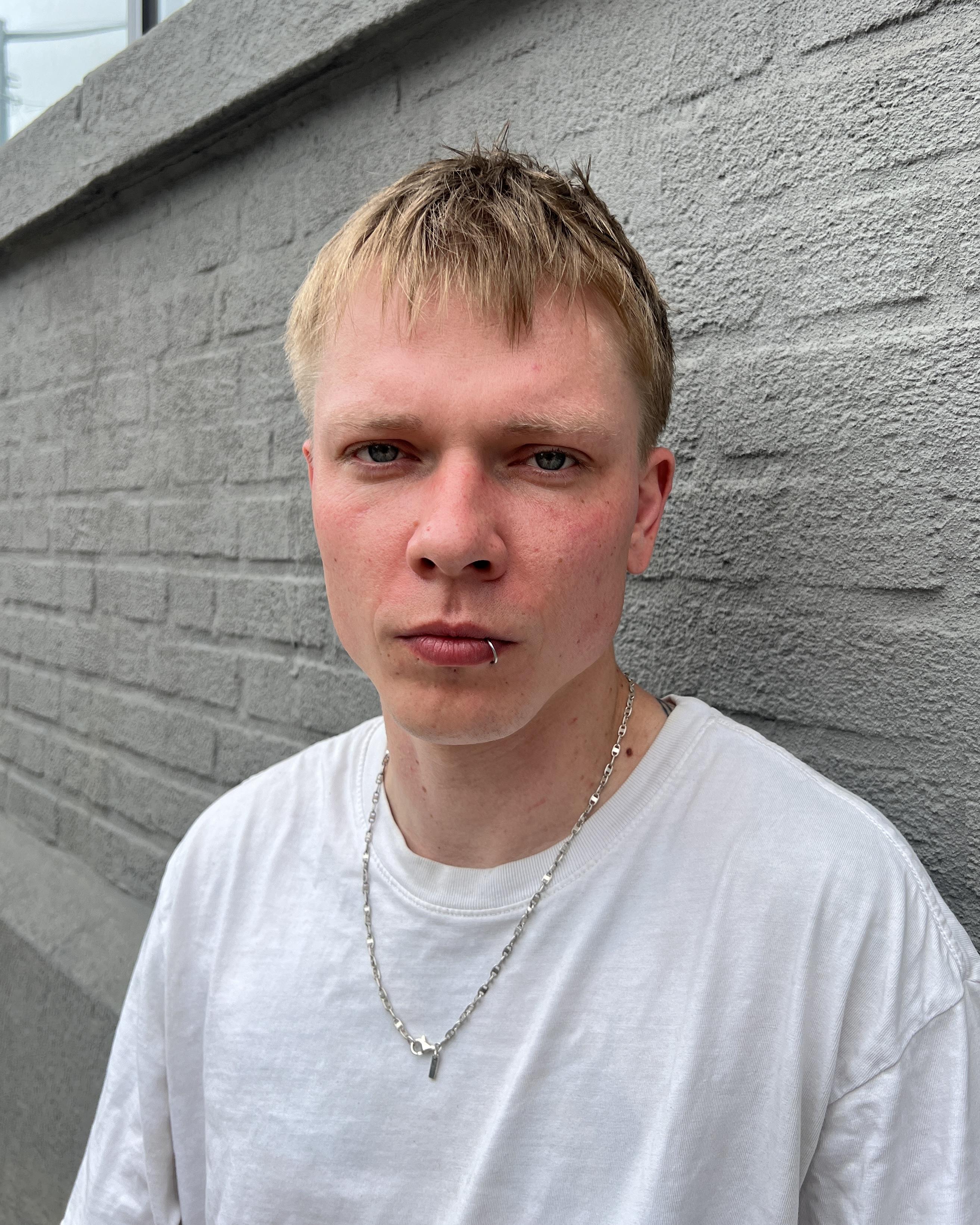 actor Anton Bitter large photo