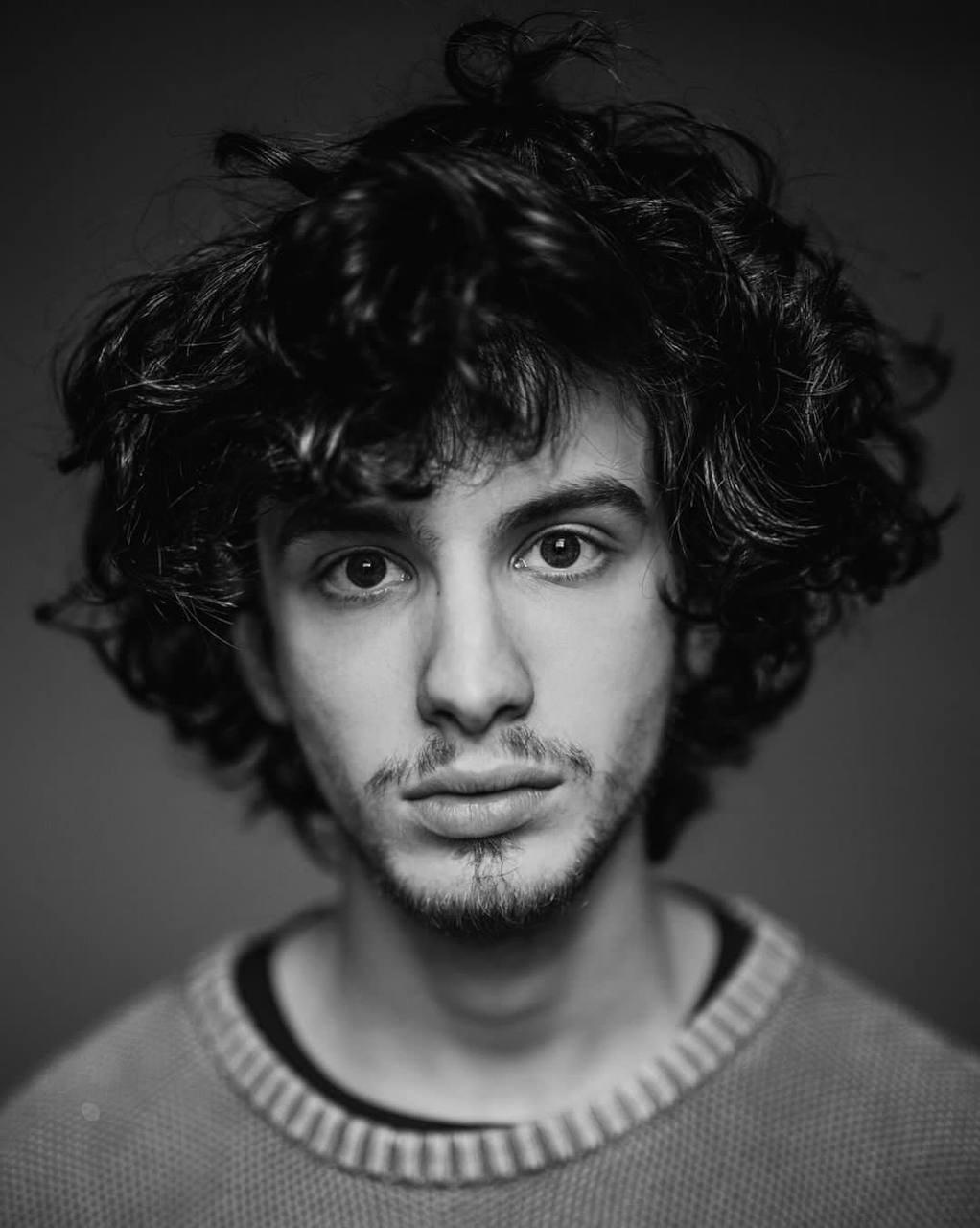 actor Mark Eydelshteyn large photo